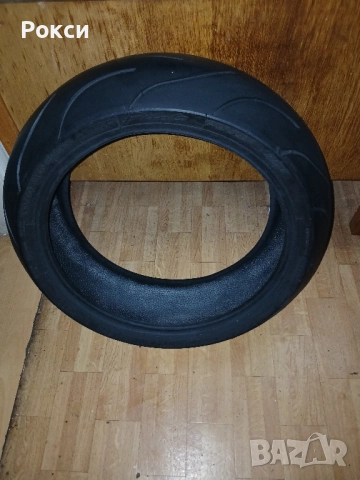 Нова задна мотогума 17цола мишлен пилот