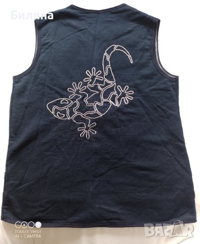 Тъмносин елек с големи джобове, бродерия на варан отпред и отзад, снимка 5 - Елеци - 44130774