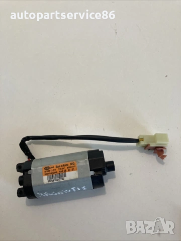 Мотор за предна дясна седалка за KIA Magentis  2.0 CRDi (2009) 88345-MG540