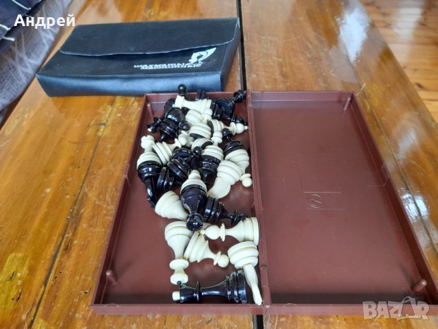 Стар магнитен шах #4, снимка 3 - Антикварни и старинни предмети - 40332087