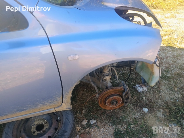 Десен калник Nissan Micra III Hatchback (01.2003 - 06.2010),, снимка 2 - Части - 51728541