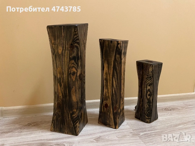 Вази от естествено дърво , ръчно изработени. Препоръчани за изкуствени цветя. 