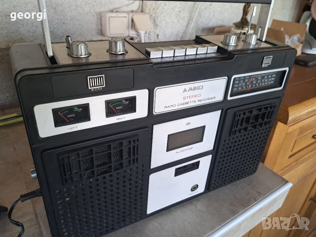 японски радио касетон Aiko, снимка 12 - Радиокасетофони, транзистори - 50996240