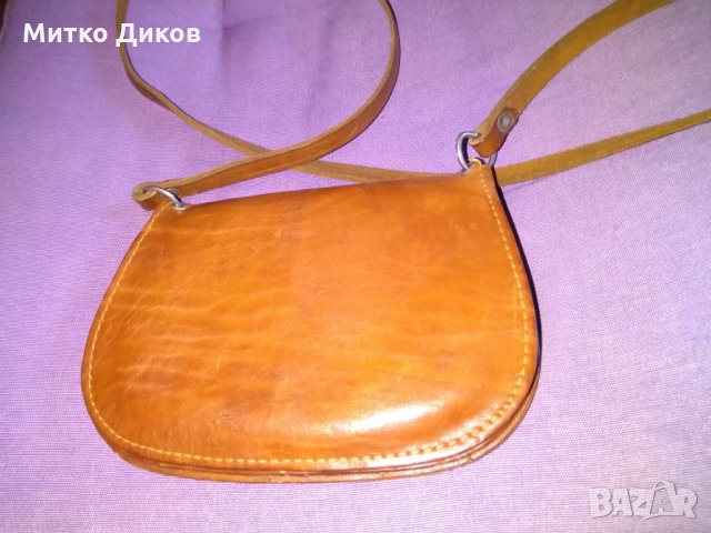 Малка чанта естествена кожа за през рамо-18х13см става за голям мобилен, снимка 4 - Чанти - 28280690