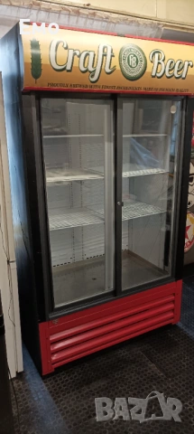 Продавам Хладилна витрина 