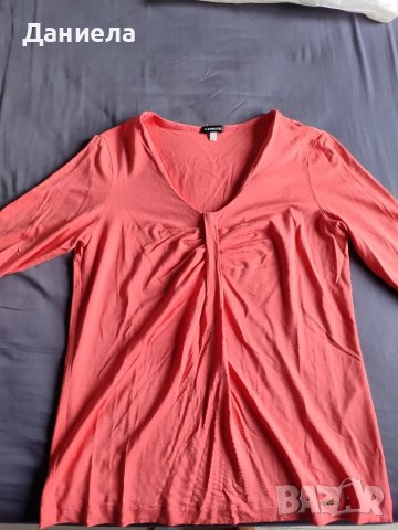 Дамски блузи, снимка 8 - Тениски - 47359148