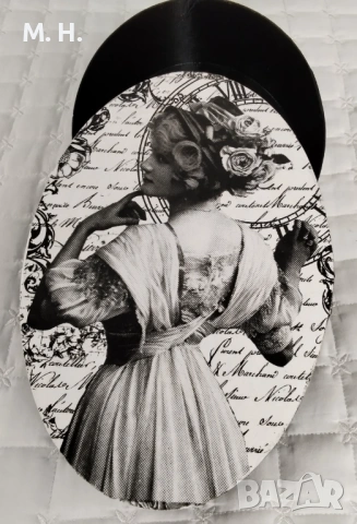 Голяма ръчно декорирана кутия в стил "винтидж"., снимка 3 - Декорация за дома - 53571043