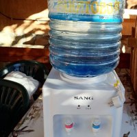Продавам Диспенсер Санг за топла и студена вода!!! , снимка 2 - Кухненски роботи - 43111925