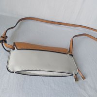 Оригинална елегантна кожена чанта ZARA, снимка 6 - Чанти - 40835883