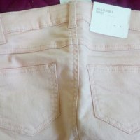  Нови бледорозави дънки марка HM - размер 116., снимка 6 - Детски панталони и дънки - 35526718