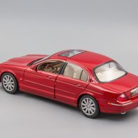 Jaguar S-Type 1999 - мащаб 1:18 на Welly модела е нов в кутия Ягуар, снимка 3 - Колекции - 44026065