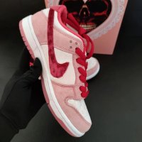 Nike Dunk Low SB StrangeLove Свети Валентин Нови Дамски Обувки Размер 39 Номер Кецове Маратонки Нови, снимка 14 - Маратонки - 39348768