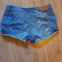 Къси панталони H&M, снимка 2 - Къси панталони и бермуди - 26259386