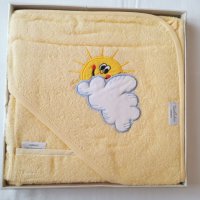 Бебешка хавлия с качулка + ръкавица (от Германия) , снимка 1 - За банята - 43238198