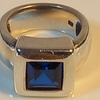 Масивен сребърен пръстен със сапфир , снимка 1 - Пръстени - 39451994