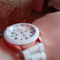 Ново! Дамски луксозен часовник , снимка 4 - Луксозни - 41307192