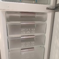 Иноксов хладилник с фризер Siemens, снимка 2 - Хладилници - 43895143