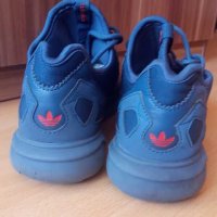 Оригинални Дамски маратонки Adidas Tubular номер 38 , снимка 4 - Маратонки - 28609672