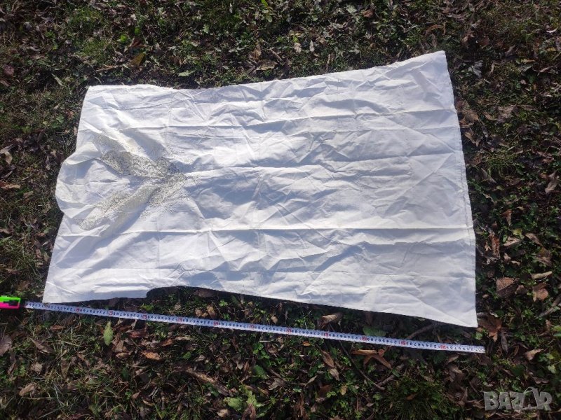 Продавам Женска нощница, риза от чеиз с дантела  Има няколко петна от застояване, снимка 1