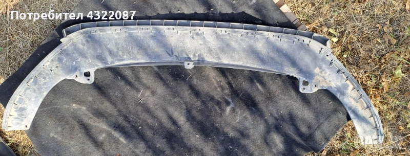 Решетка / Капачки / Нож предна броня Volkswagen Touran II 2011-2015 1.6 TDI 105к.с, снимка 1