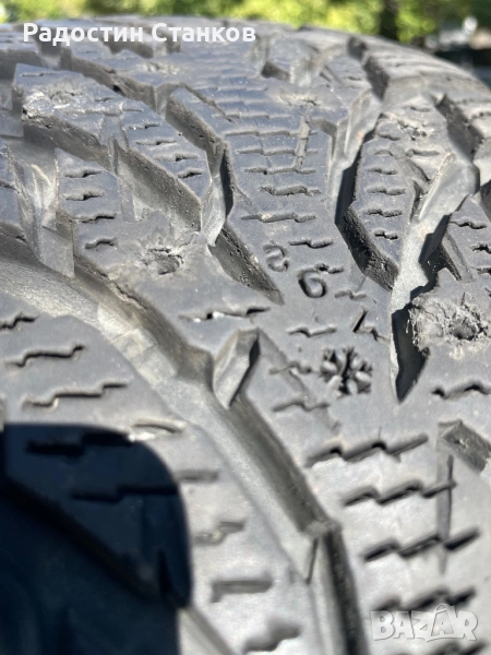 4 броя зимни гуми 215/65/16, снимка 1