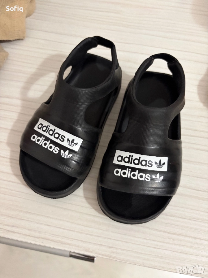 Сандали 22 и 23, снимка 1