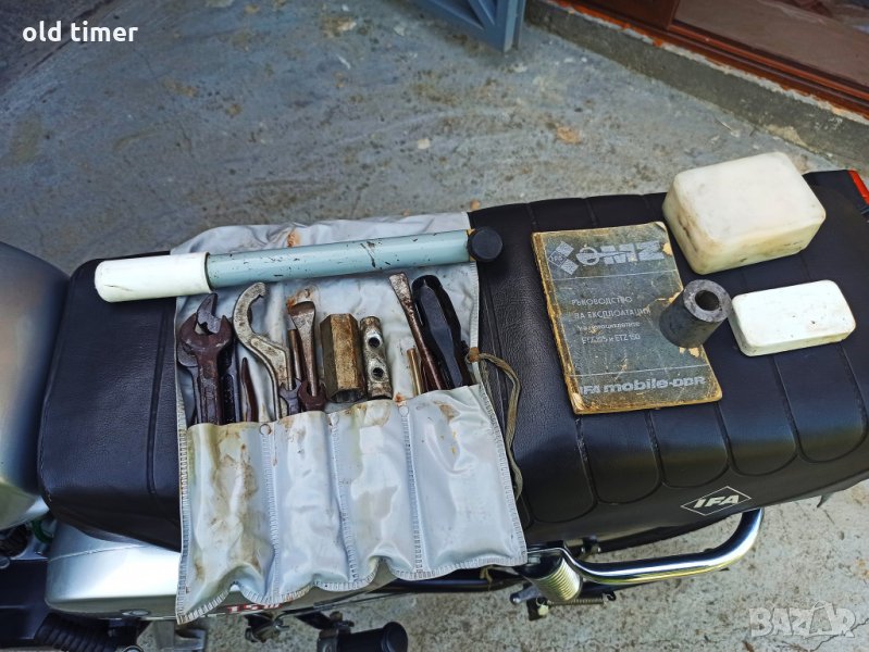 КУПУВАМ книжки оригинална литература  за соц ретро мотори мотоциклети, снимка 1