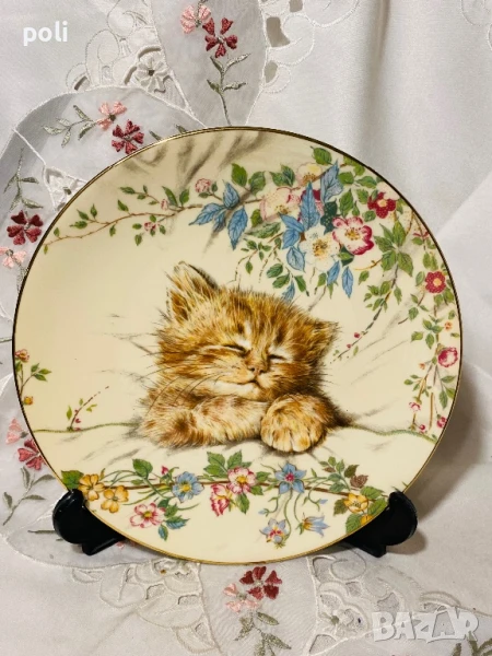 порцеланова чиния за стена , снимка 1