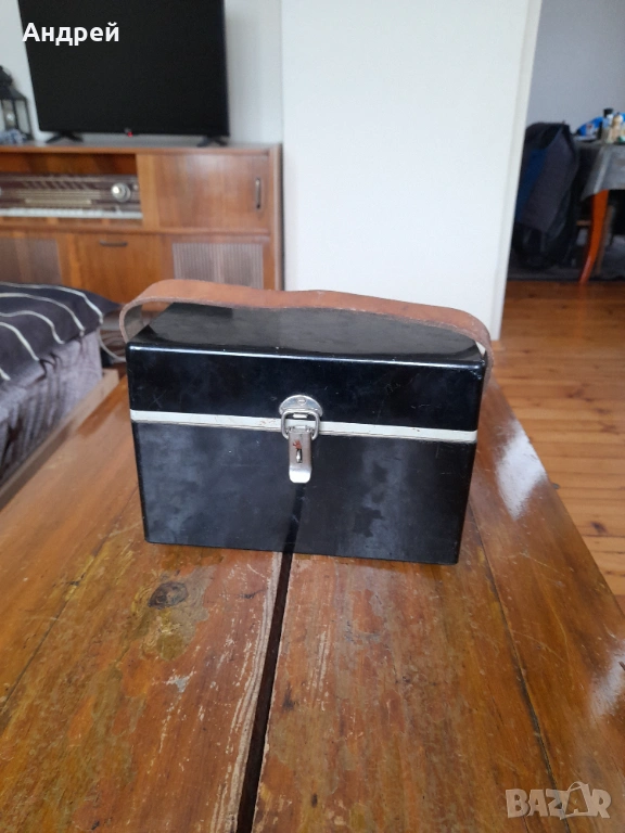 Стар уред за измерване на земно съпротивление М416, снимка 1