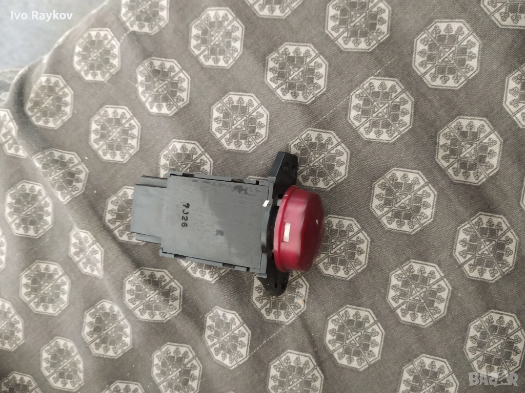 Бутон , авариини за Mitsubishi Colt , 7J26 , Z21, снимка 1