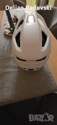 вело каска SPECIALIZED Camber, снимка 5 - Спортна екипировка - 52717100