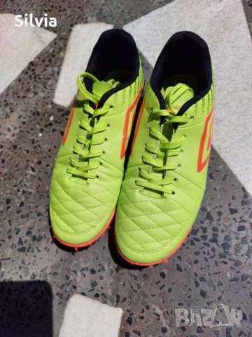 Стоножки UMBRO, снимка 2 - Футбол - 33671172