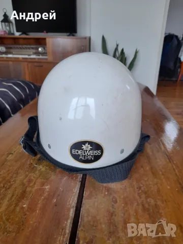 Стара алпинистка каска Edelweiss Alpin
