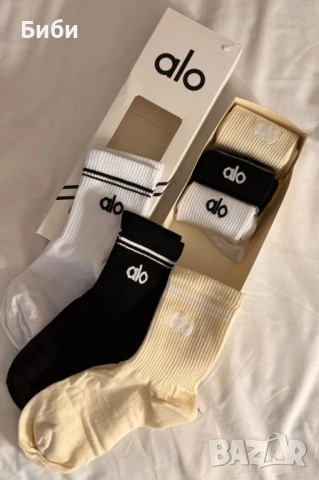 Alo сет за пилатес/йога/фитнес +подарък чорапки, снимка 4 - Комплекти - 53578382