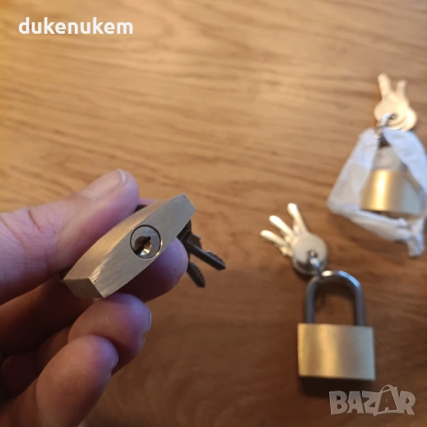 5 броя Катинари 30 мм, месинг + ключове, снимка 10 - Други стоки за дома - 53244249
