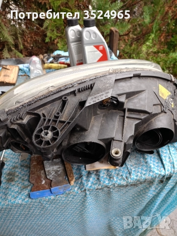 фар Мерцедес w204 ляв, снимка 3 - Части - 52091032