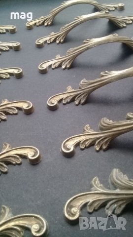 Старинни френски месингови дръжки и орнаменти,стил Луи XV., снимка 10 - Антикварни и старинни предмети - 37392117