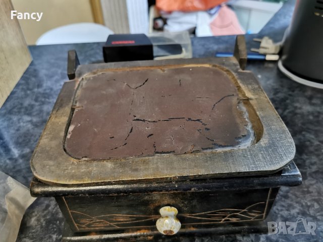 Стара дървена кутия за бижута, козметика, снимка 6 - Антикварни и старинни предмети - 43184604