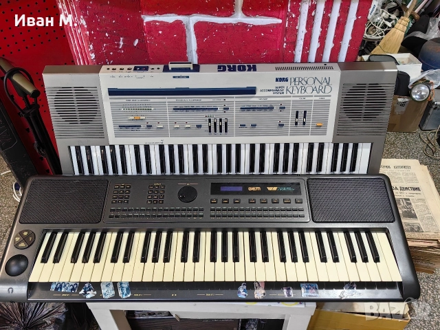 два синтезатора GEM и KORG 