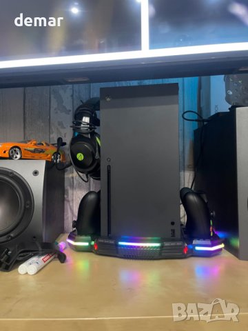 Стойка с вертикален охлаждащ вентилатор Wiilkac за Xbox Series X, снимка 8 - Аксесоари - 43727340