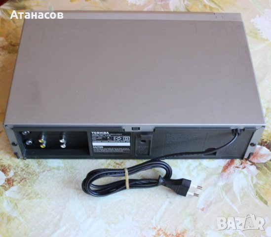 Видеорекордер - Toshiba V-E38 Multi-System, снимка 8 - Плейъри, домашно кино, прожектори - 38367215