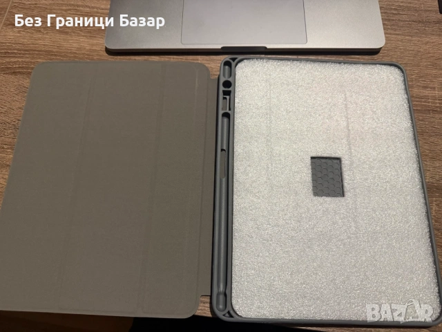 Нов кейс Калъф с трипластов капак за таблет/iPad – черен, със слот за стилус