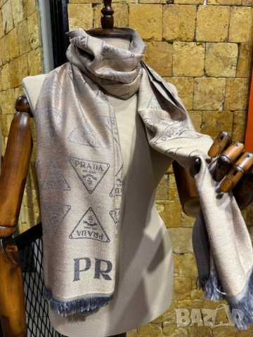 шалове prada 