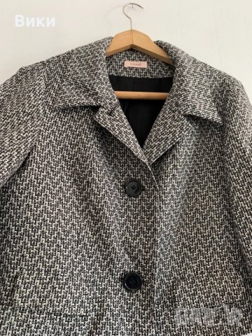 Дамско сако, снимка 2 - Сака - 26334869