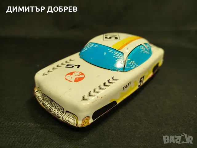 СТАРА РЕТРО СОЦ УНГАРСКА ЛАМАРИНЕНА ИГРАЧКА КОЛА TAXI LEMEZ