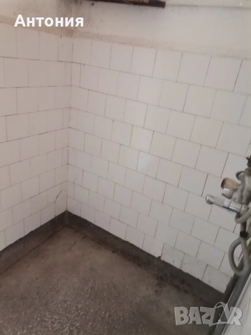 Двуетажна къща с гараж, снимка 8 - Къщи - 52228862