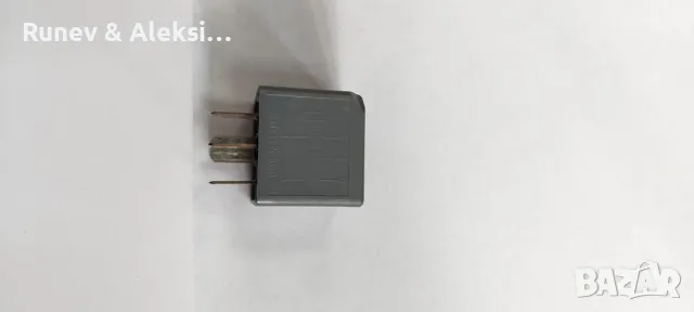 Оригинални релета и предпазители , снимка 9 - Части - 48738024