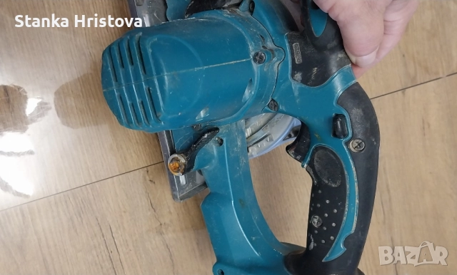 Акумулаторен ръчен циркуляр Makita BSS501 18V за части. , снимка 4 - Други инструменти - 52088202