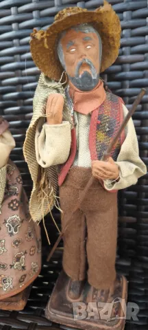 френски глинени фигури Santon Yolande , снимка 2 - Антикварни и старинни предмети - 47989778