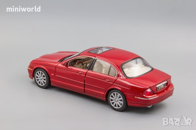 Jaguar S-Type 1999 - мащаб 1:18 на Welly модела е нов в кутия Ягуар, снимка 3 - Колекции - 44026065